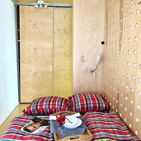 Flower House 5 Apartment