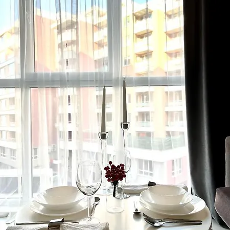 Flower House 5 Apartment