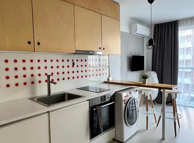 Апартамент Flower House 5 *